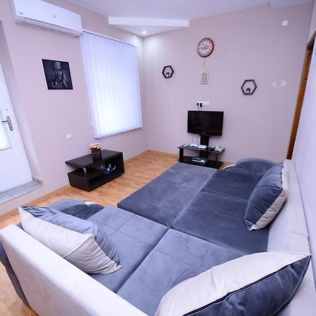 Sweet Home Apartment Tbiliszi Kültér fotó